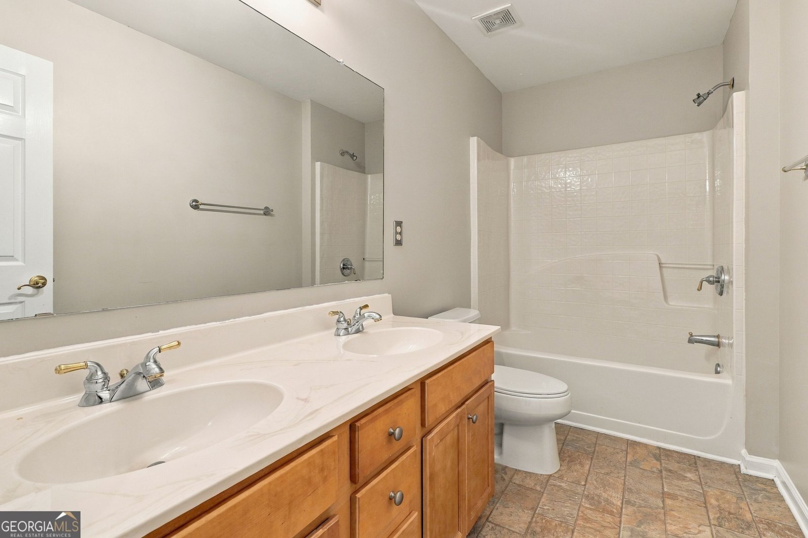 411 Azure Court Stockbridge - Photo 18