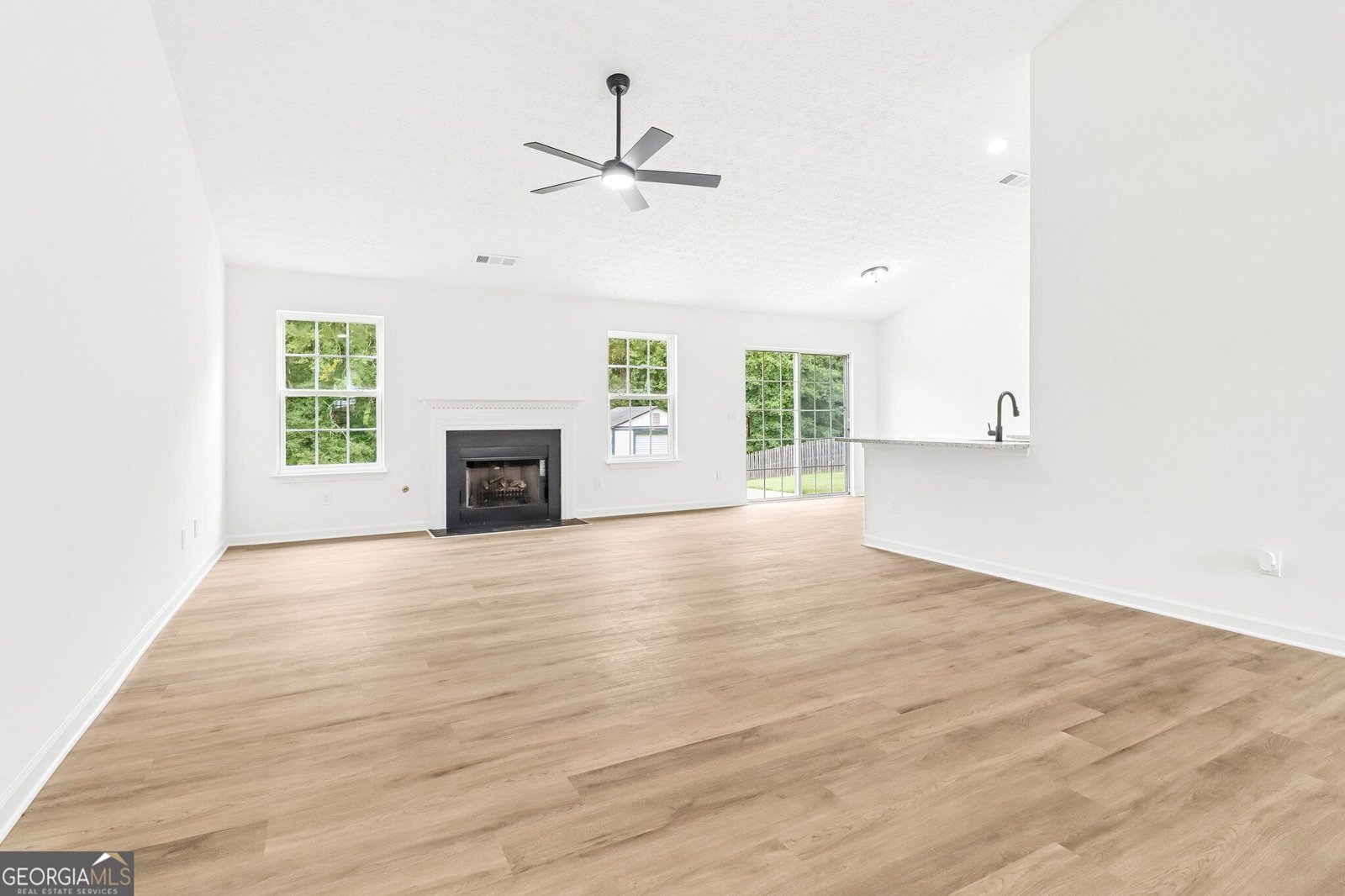 8435 River Hill Commons Drive Ball Ground - Photo 14