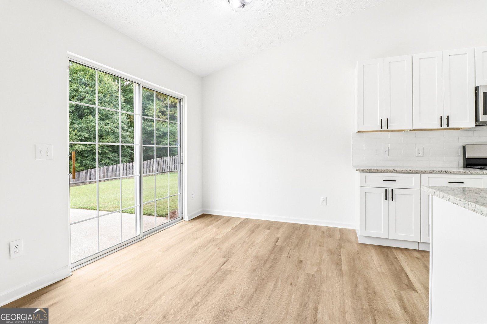 8435 River Hill Commons Drive Ball Ground - Photo 18