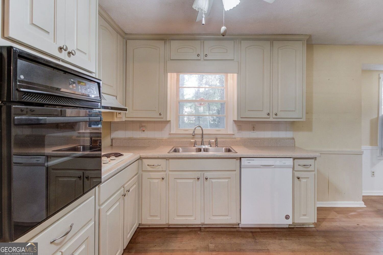 4464 Francis Court Lilburn - Photo 10