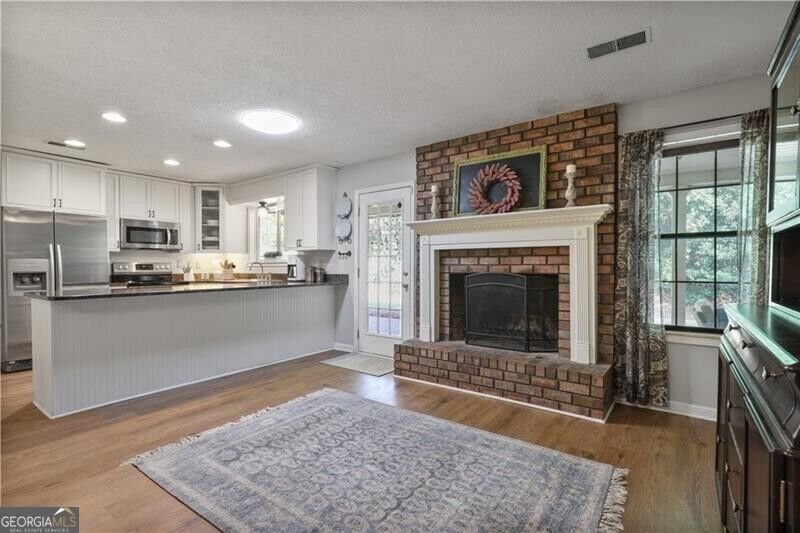 84 Lake Somerset Drive Marietta - Photo 6