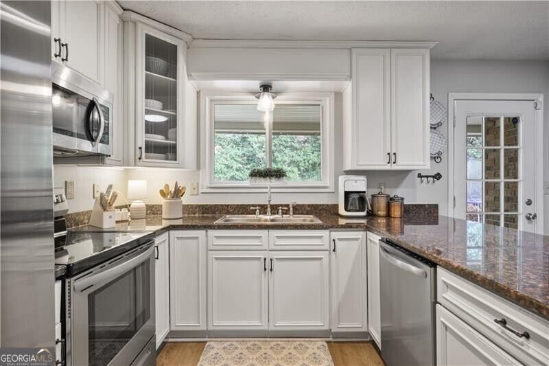 84 Lake Somerset Drive Marietta - Photo 9