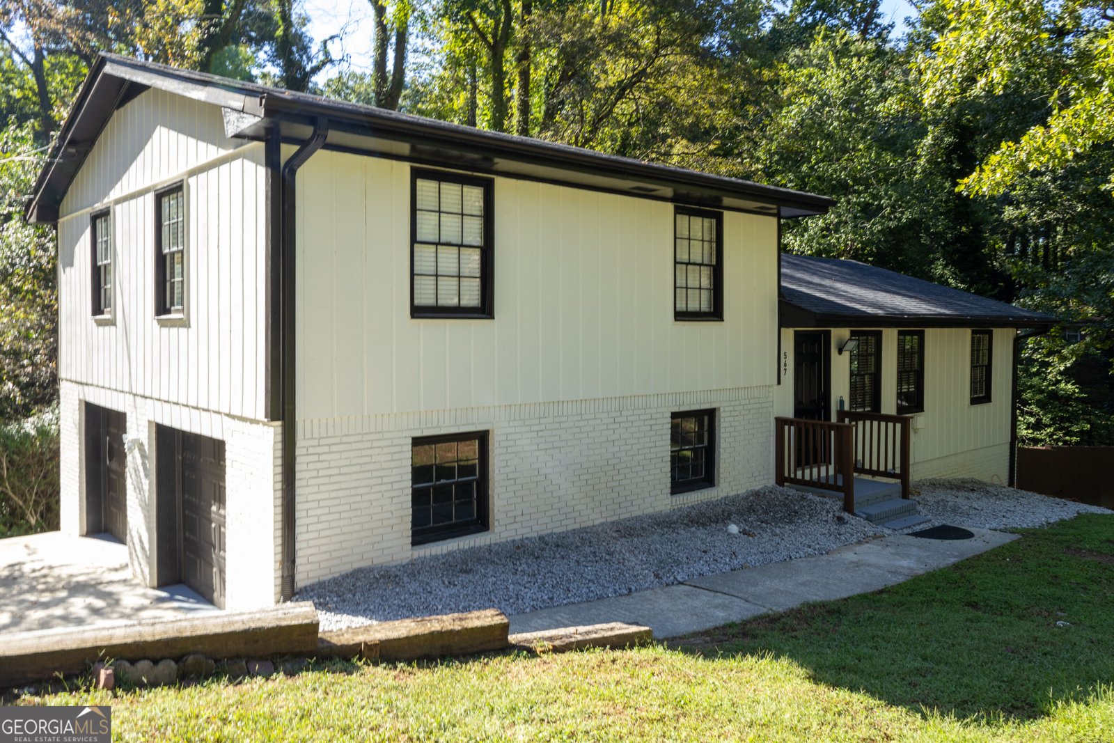 567 Woodland Lane Lawrenceville - main photo