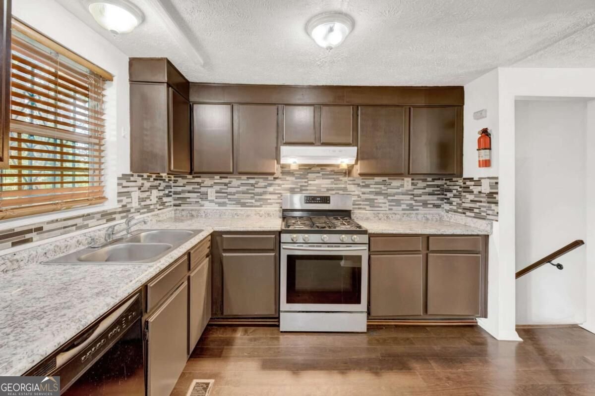 5393 Kristian Court Stone Mountain - Photo 7