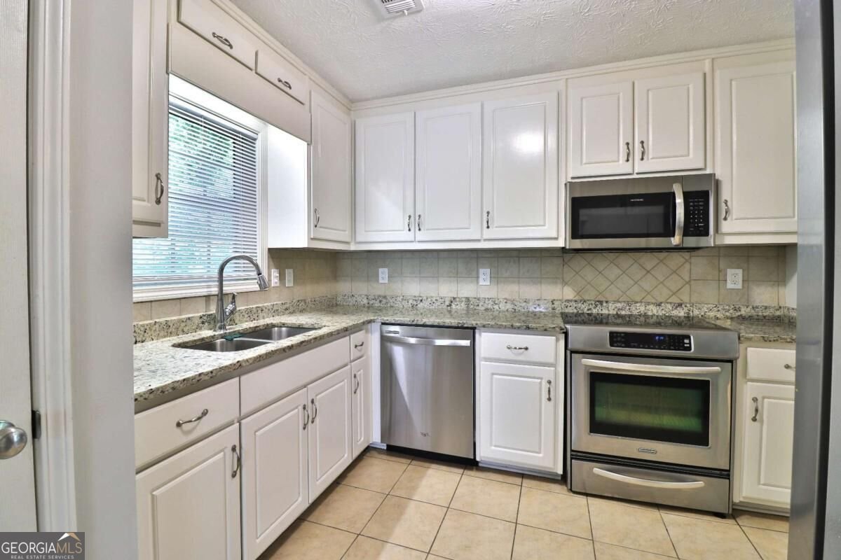 353 Fall View Court Winder - Photo 19
