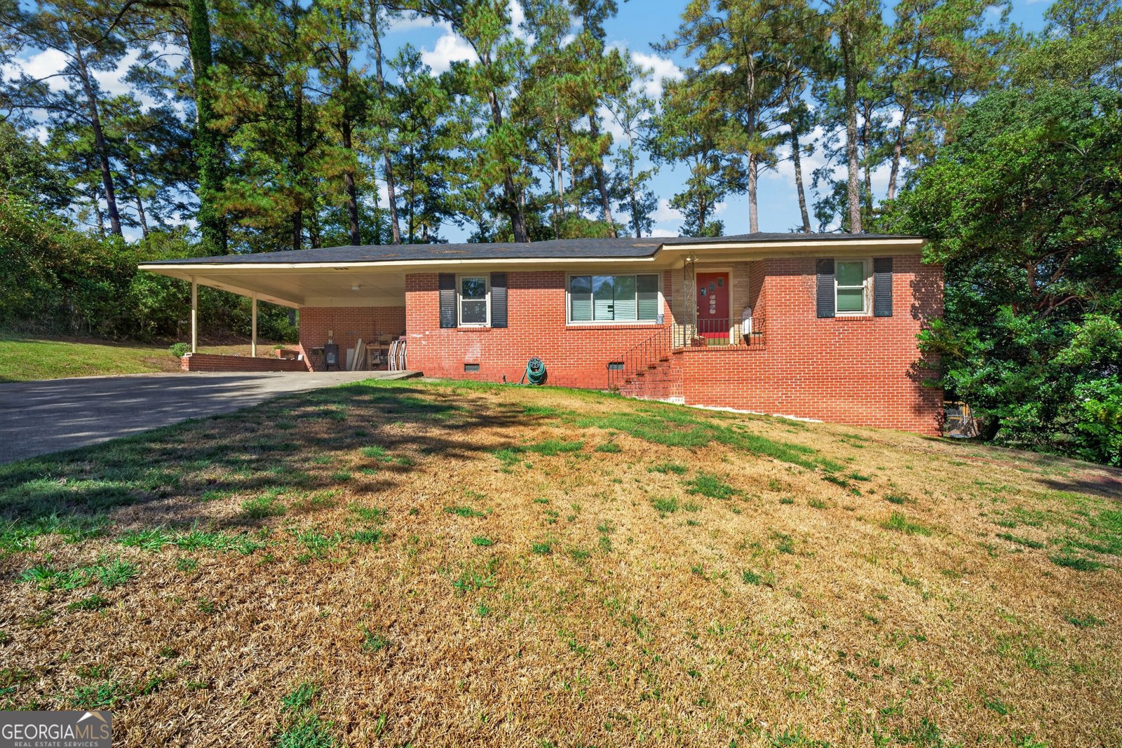 720 Forest Ridge Drive Macon - main photo