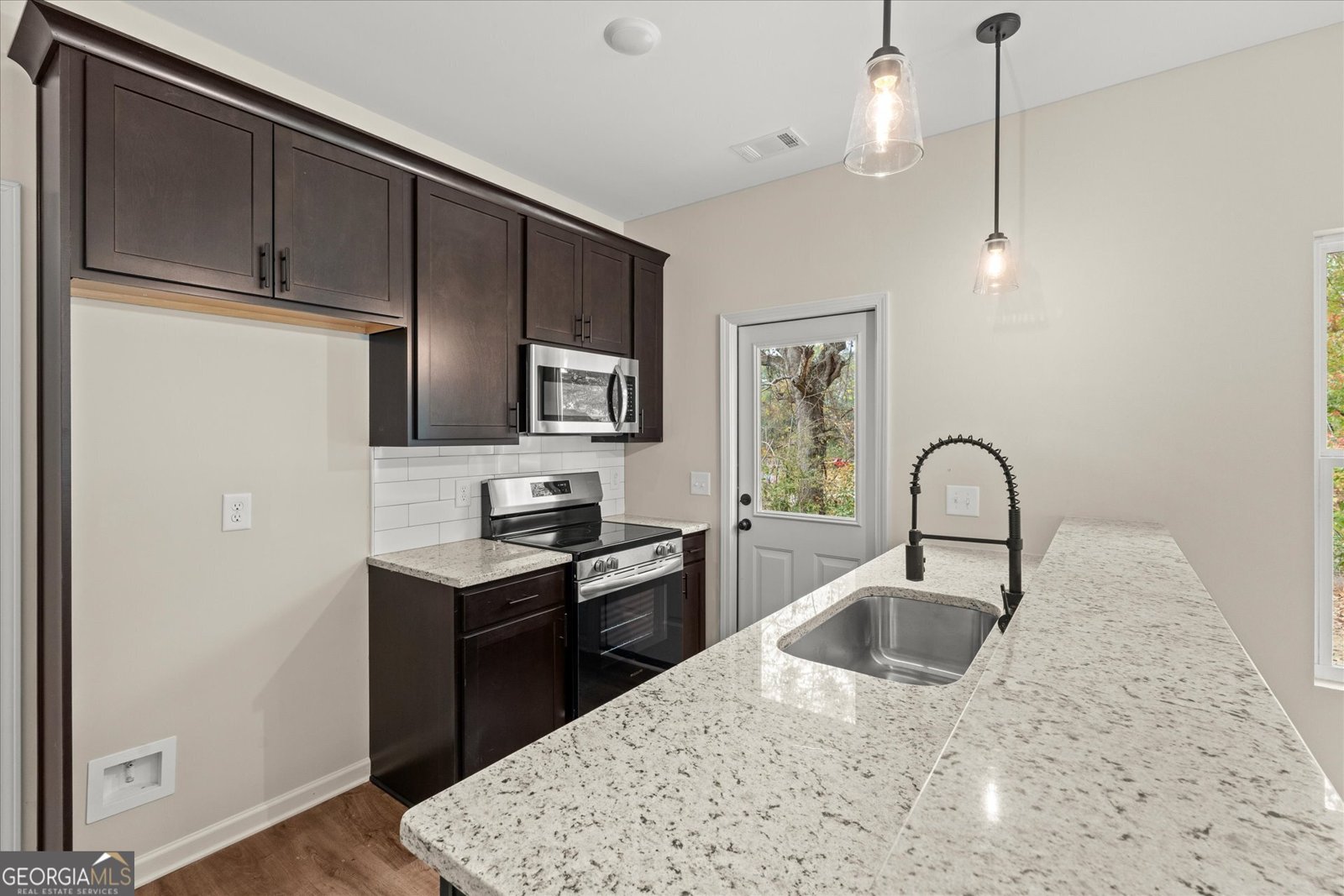 654 King Street Carrollton - Photo 9