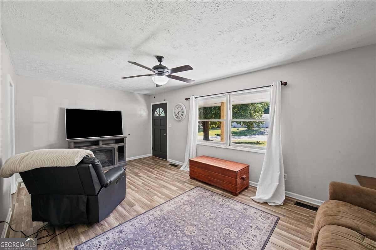 205 Woodglen Drive Woodstock - Photo 9