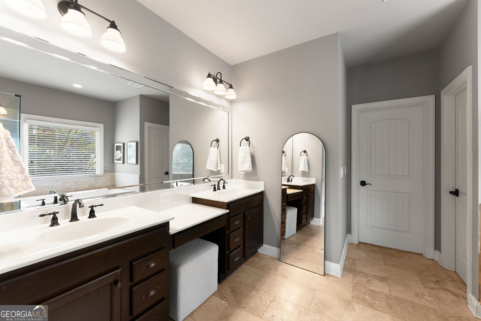 4405 Park Royal Drive Flowery Branch - Photo 31