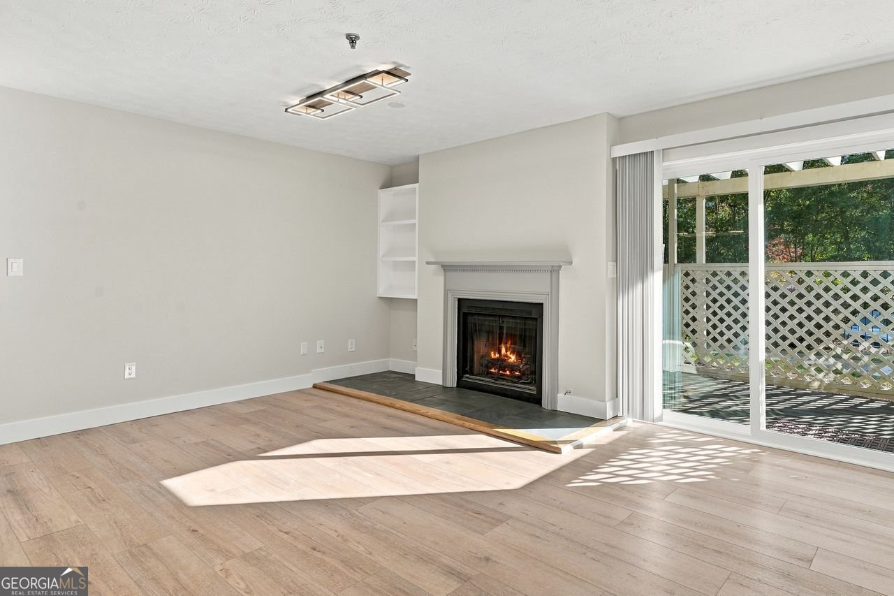 905 Riverview Drive Marietta - Photo 8