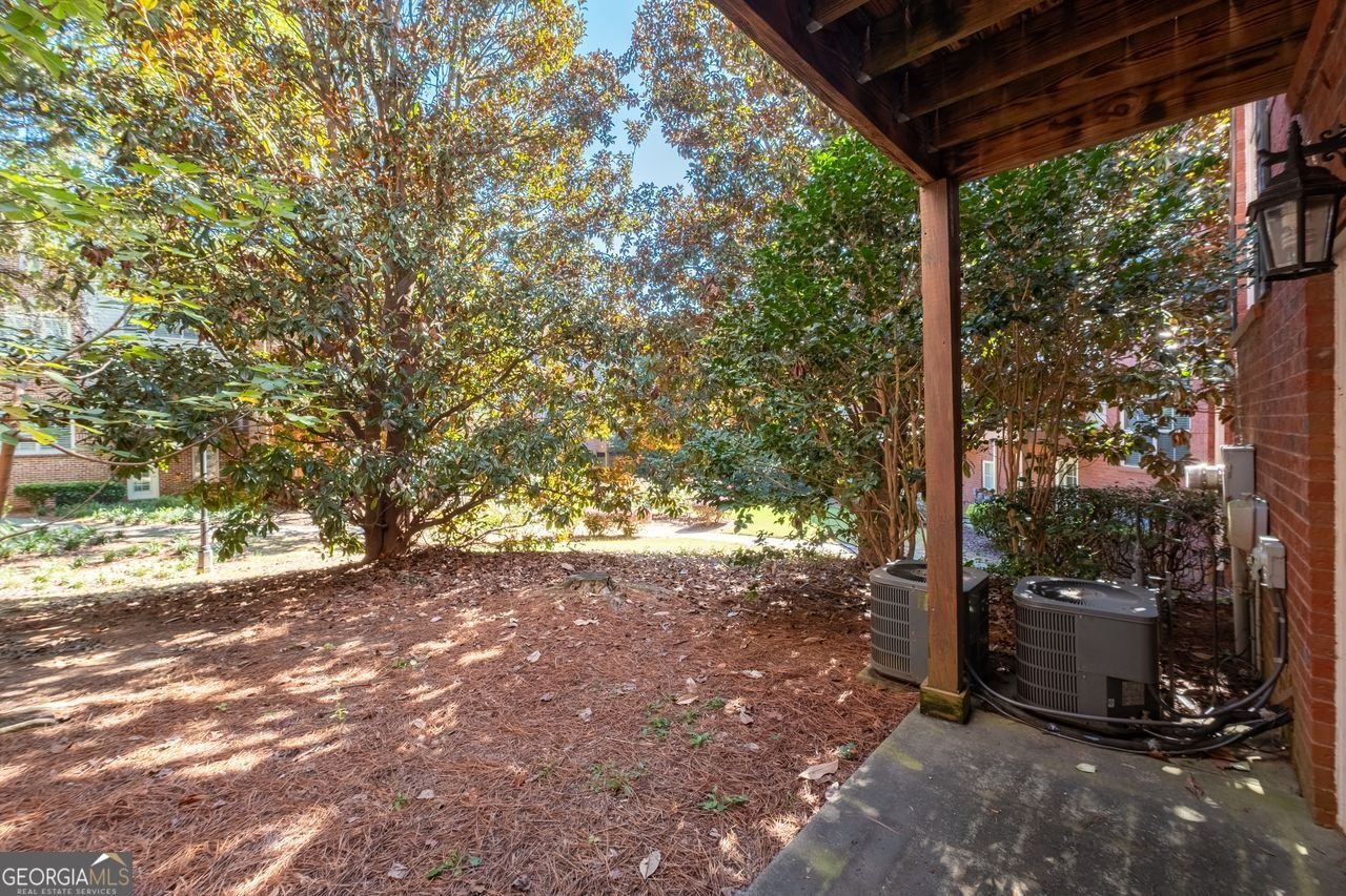 1116 Glenridge Place Sandy Springs - Photo 32