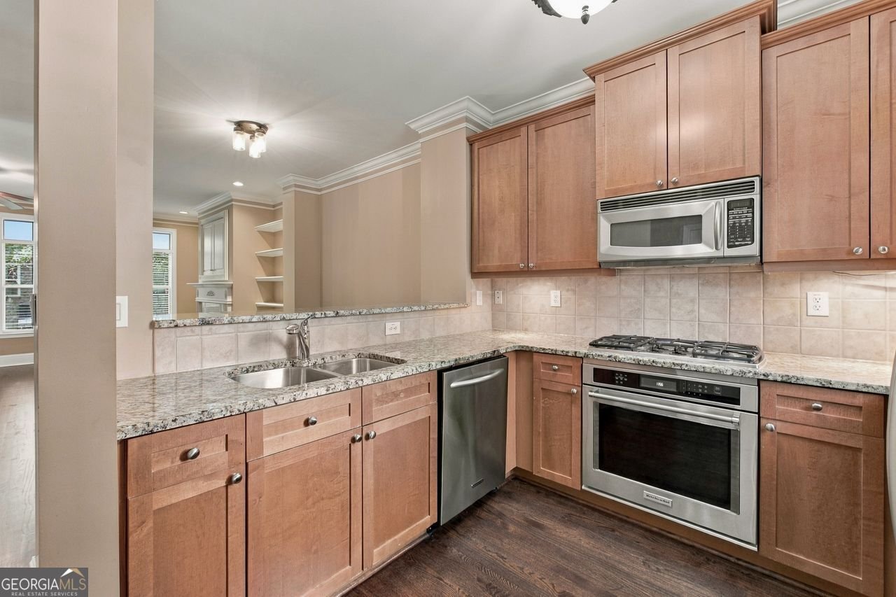 1116 Glenridge Place Sandy Springs - Photo 8