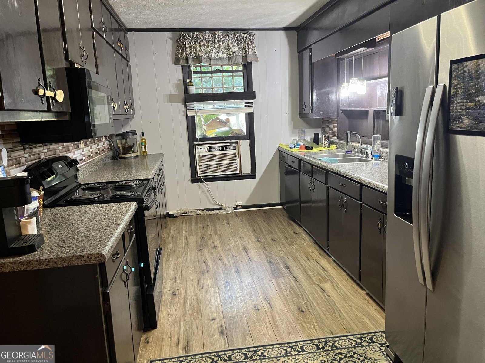 223 5th Street Manchester - Photo 10