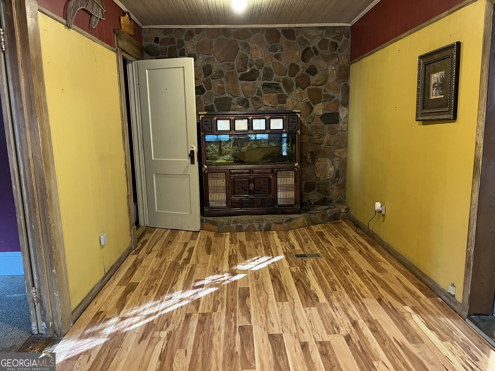 223 5th Street Manchester - Photo 12