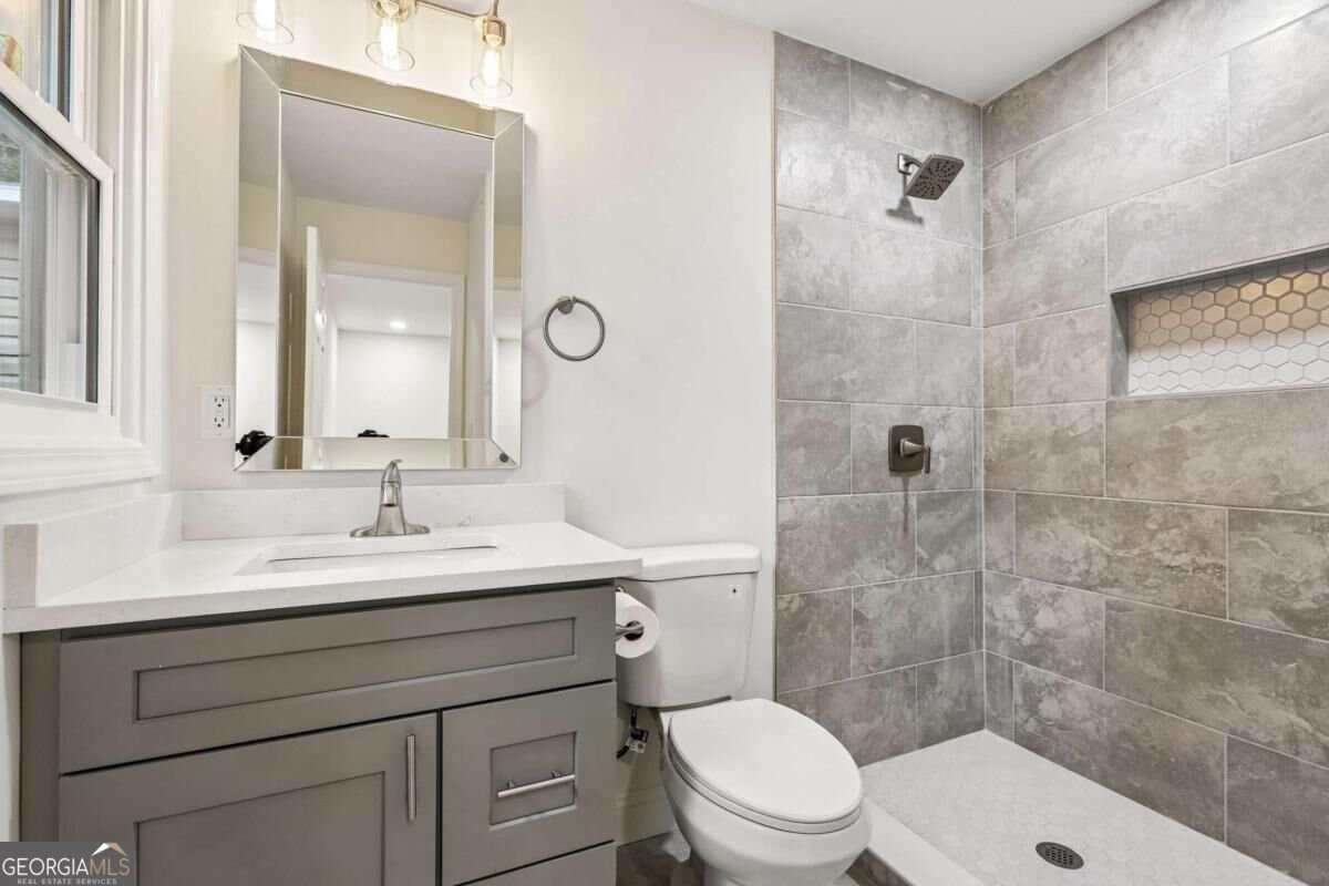 250 King Arthur Drive Woodstock - Photo 16