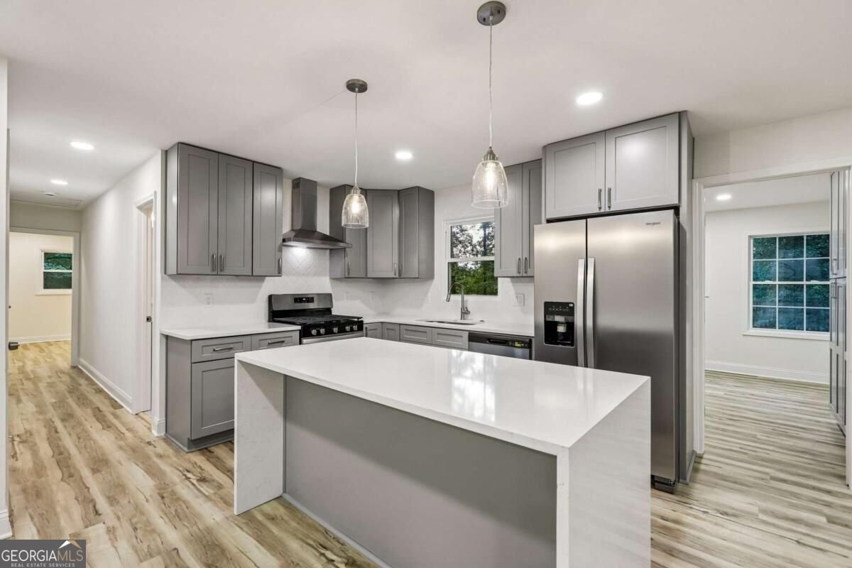 250 King Arthur Drive Woodstock - Photo 7