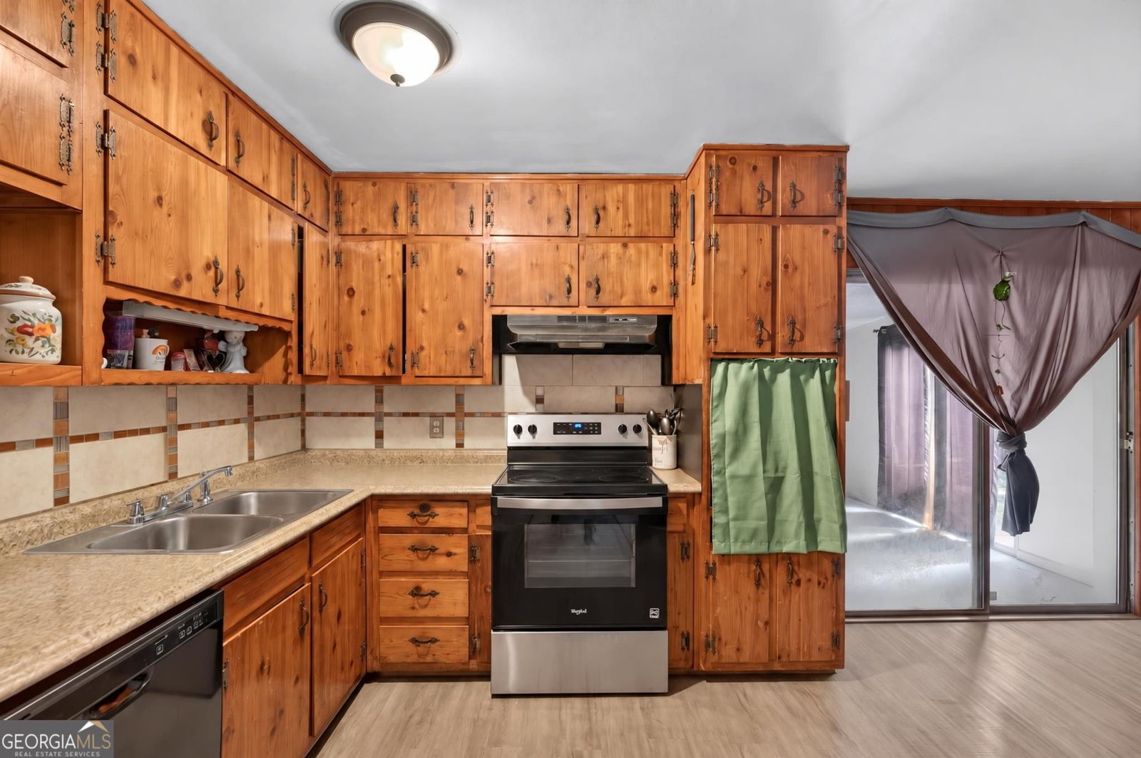 5918 Pinecreek Road Forest Park - Photo 7
