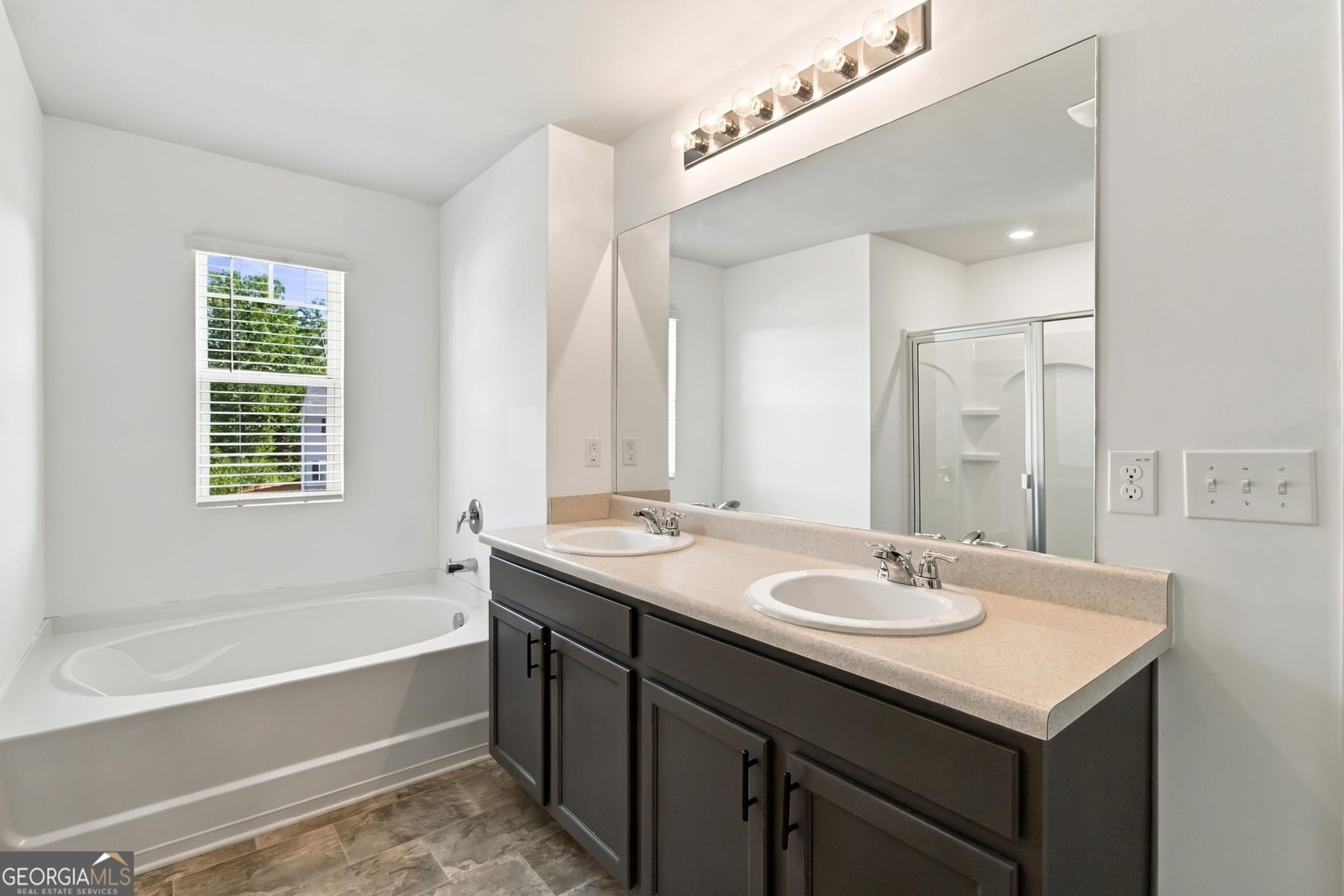 25 Lena Court Covington - Photo 10