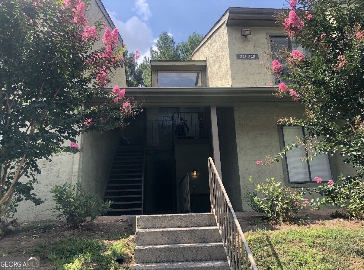 322 Seasons Parkway Norcross - main photo