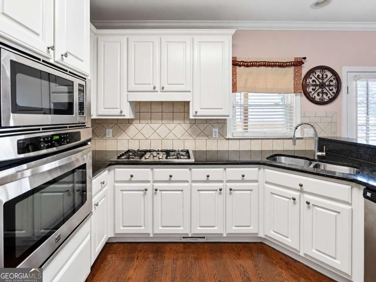 299 Haven Ridge Court Suwanee - Photo 13