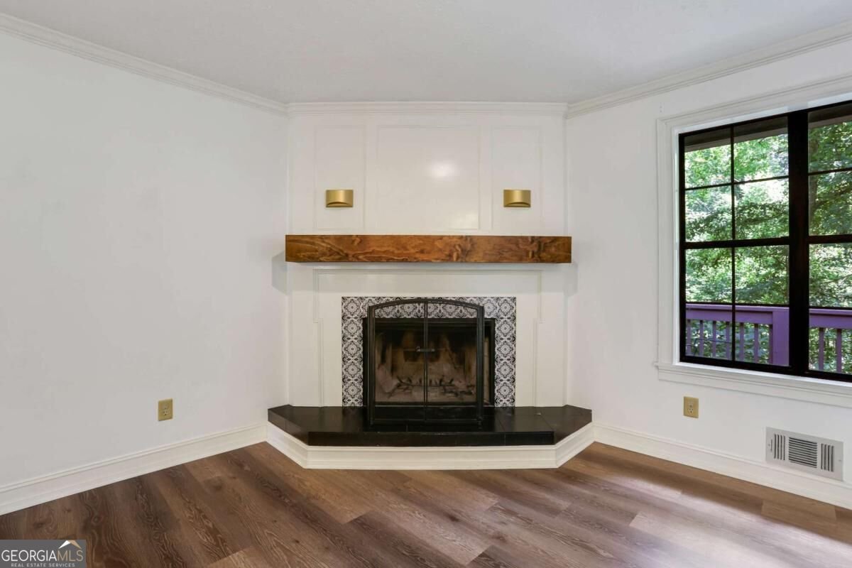 4729 Mockernut Court Lilburn - Photo 12