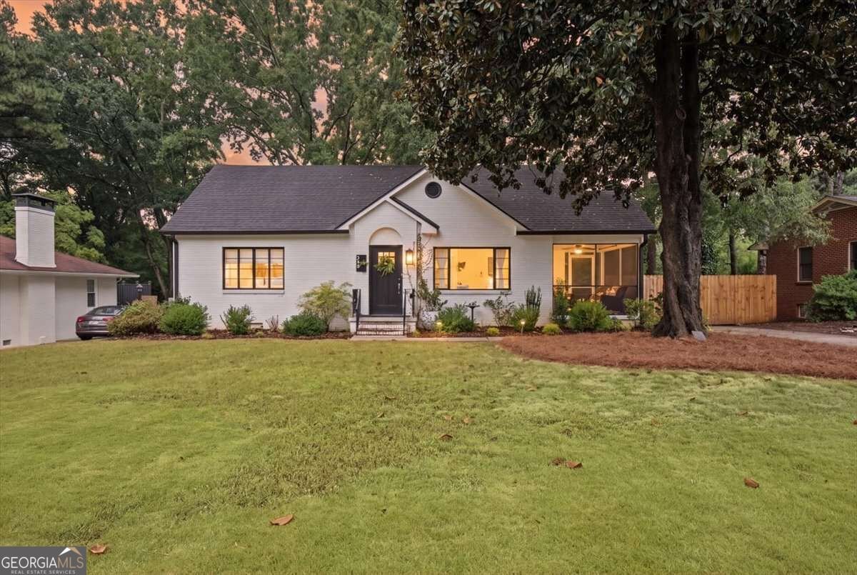 368 Seminole Drive Marietta - main photo