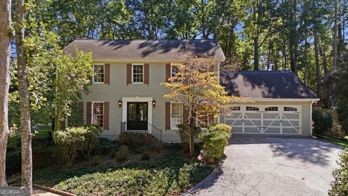 4894 Mcpherson Drive Roswell - main photo