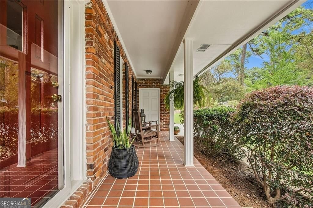 4301 Huntington Circle Dunwoody - Photo 6