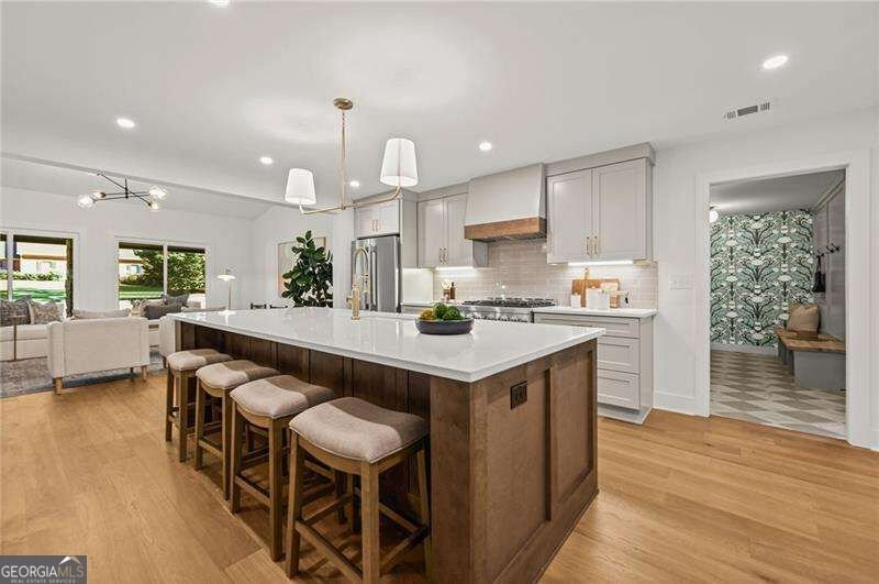 675 Weatherly Lane Sandy Springs - Photo 8