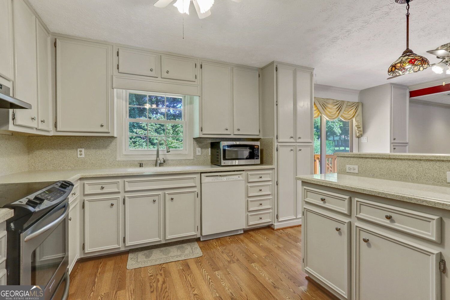 2026 Crescent Drive Snellville - Photo 11