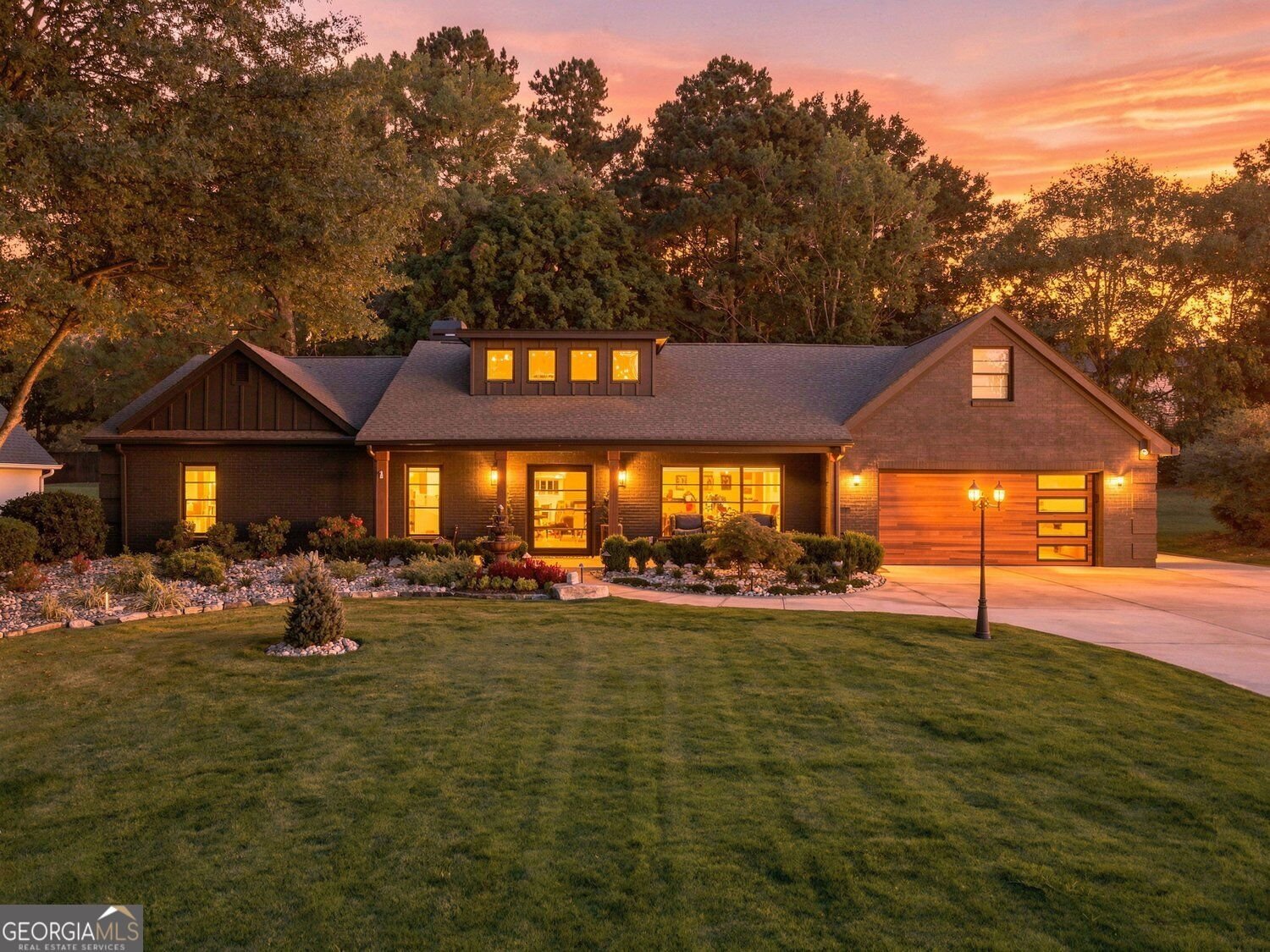 4008 Dover Avenue Alpharetta - main photo