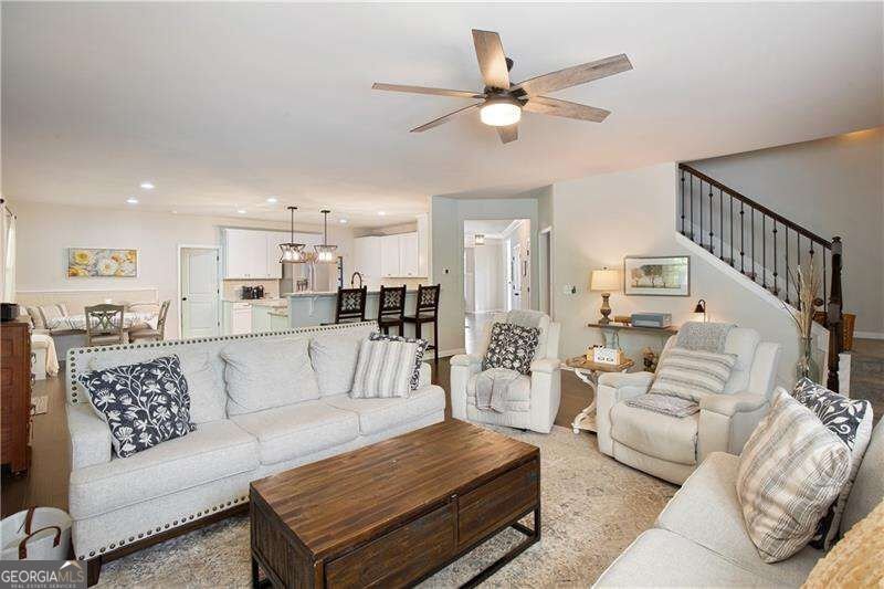 8455 Post Oak Lane Gainesville - Photo 13