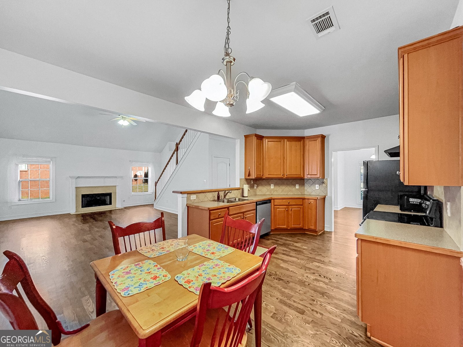 216 Berkeshire Court Athens - Photo 12