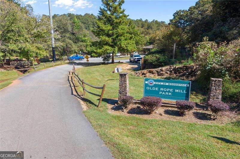 325 Hiawassee Drive Woodstock - Photo 48