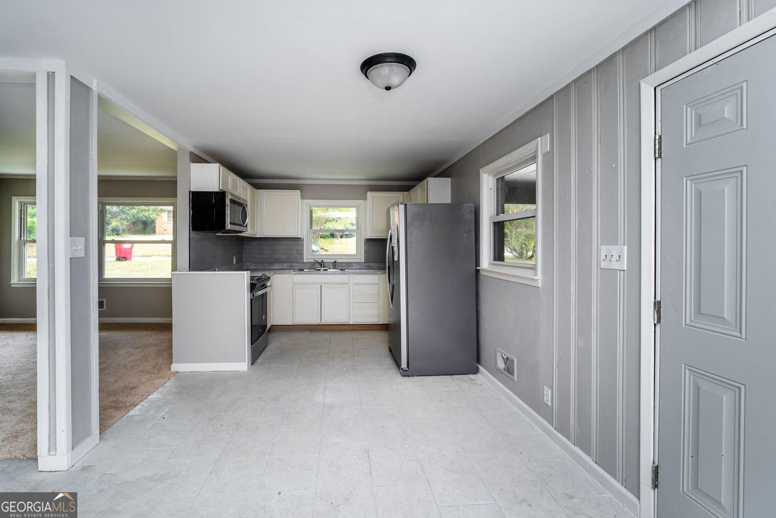 2438 Donald Avenue Macon - Photo 12