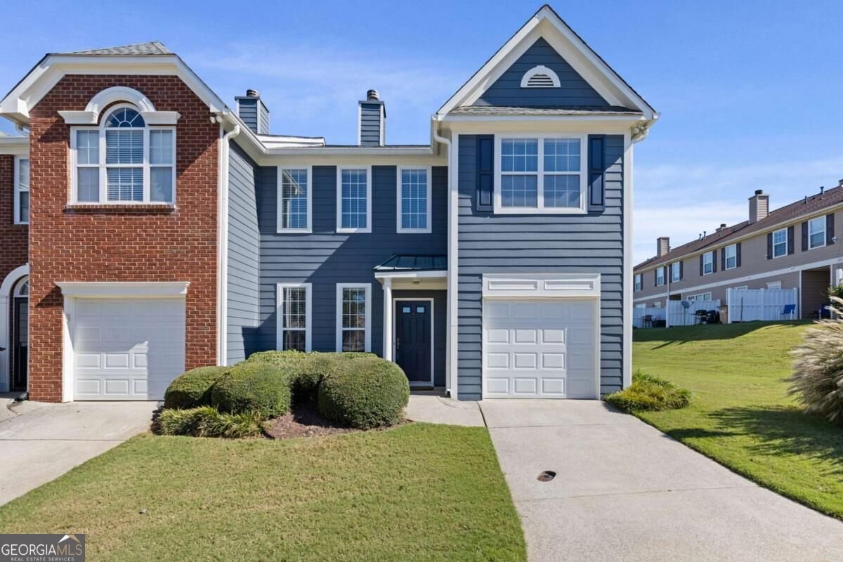6472 Portside Way Flowery Branch - main photo
