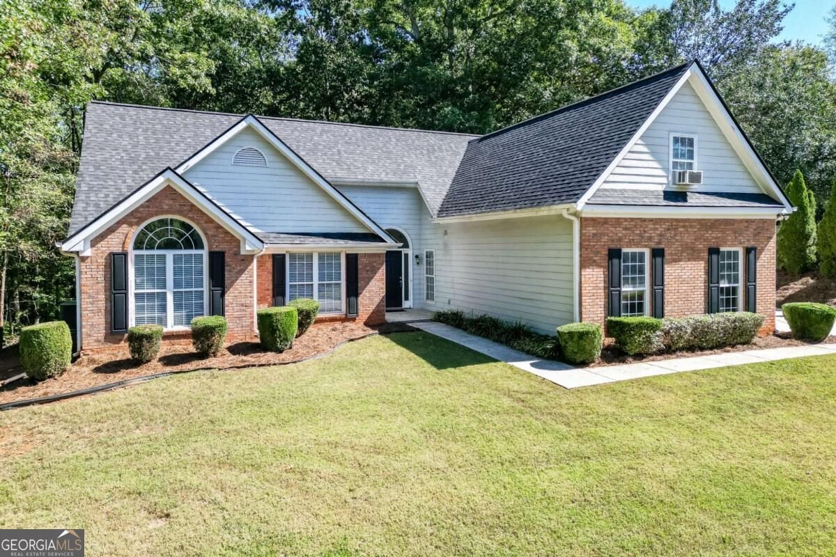 5387 Fawn Ivey Lane Buford - main photo
