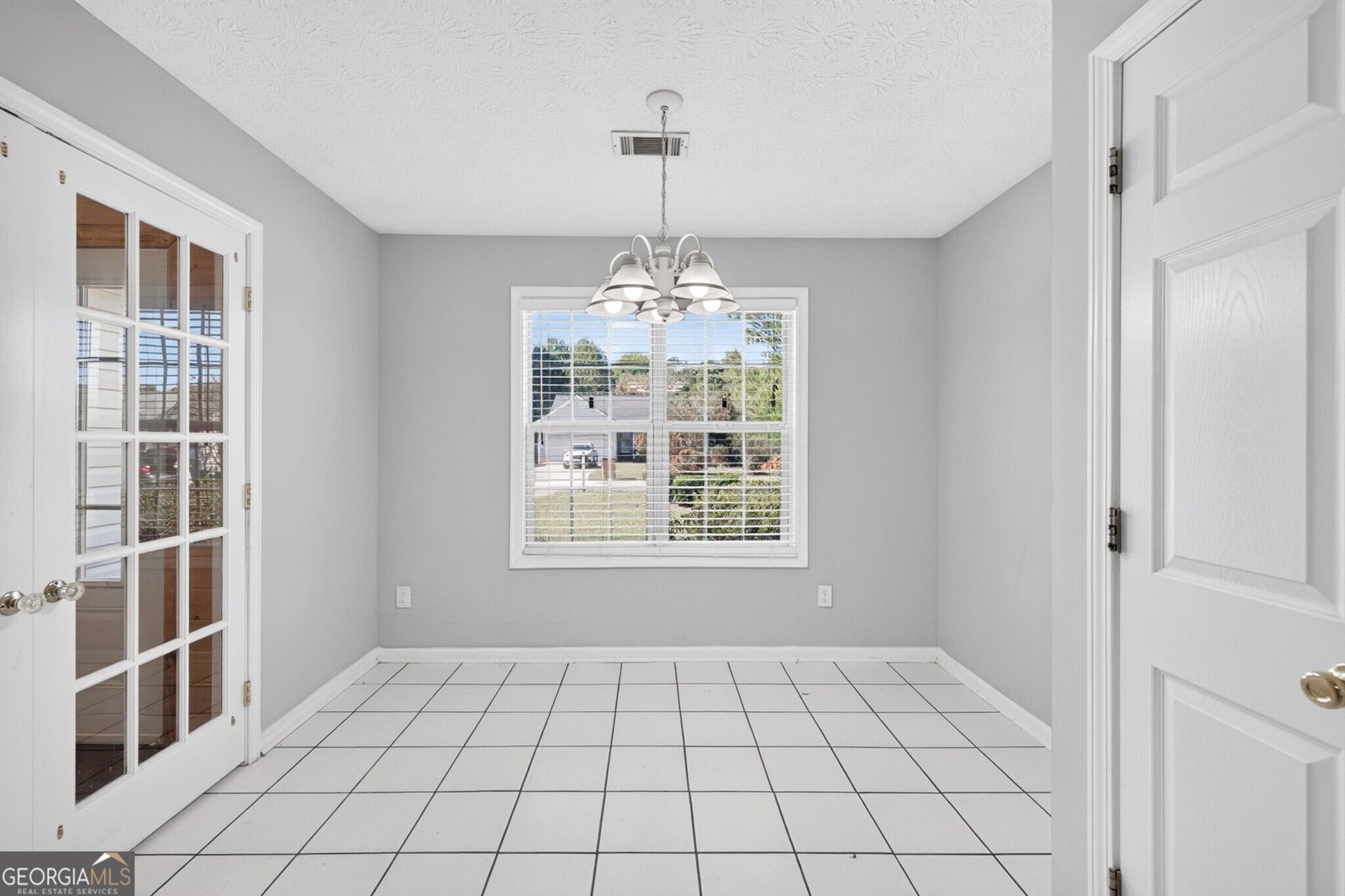 6285 Huntcliff Drive Flowery Branch - Photo 10