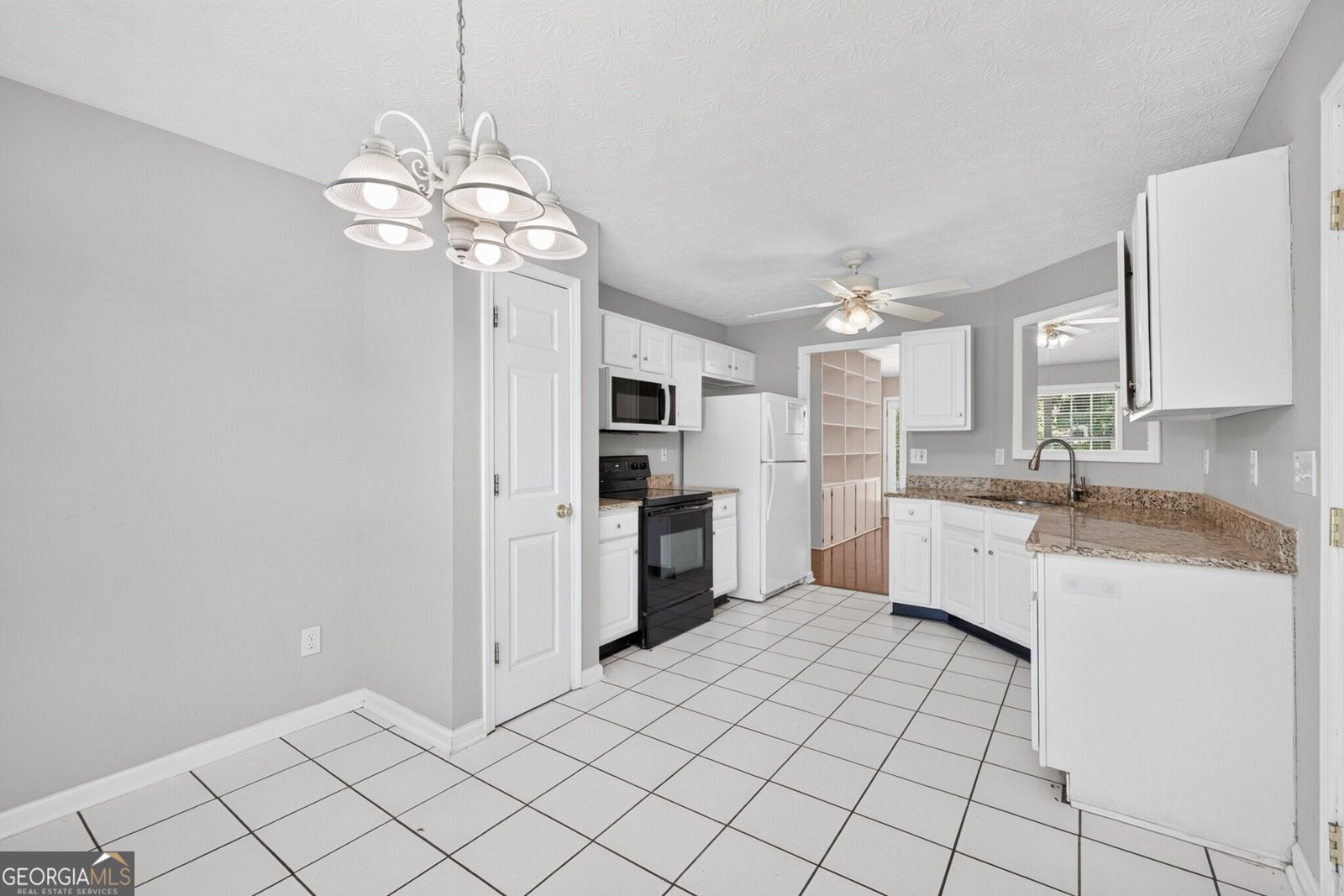 6285 Huntcliff Drive Flowery Branch - Photo 12