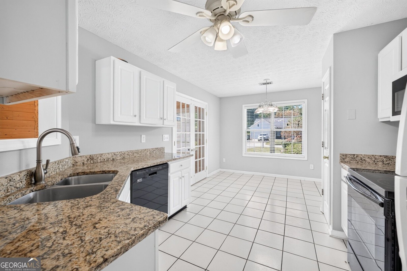 6285 Huntcliff Drive Flowery Branch - Photo 9