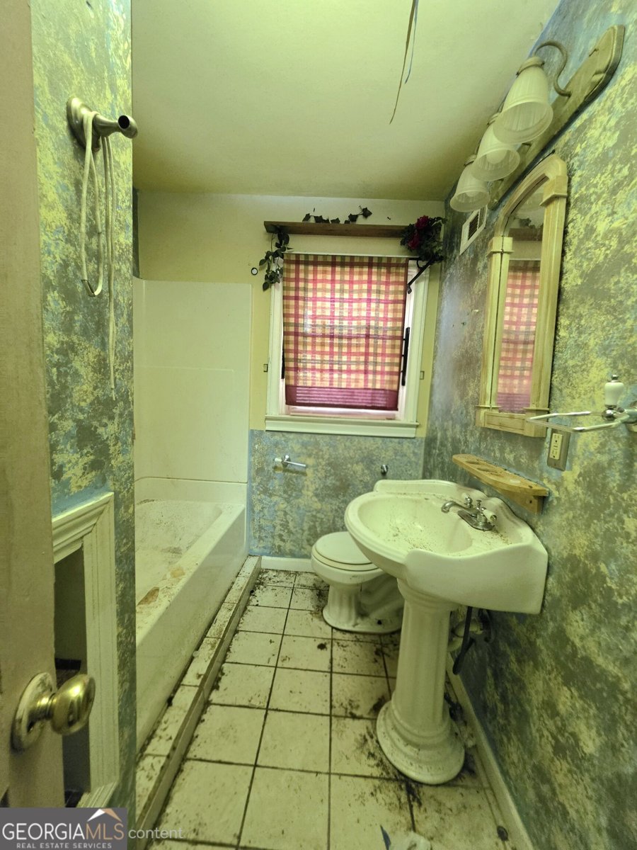 1057 Washington Road East Point - Photo 16