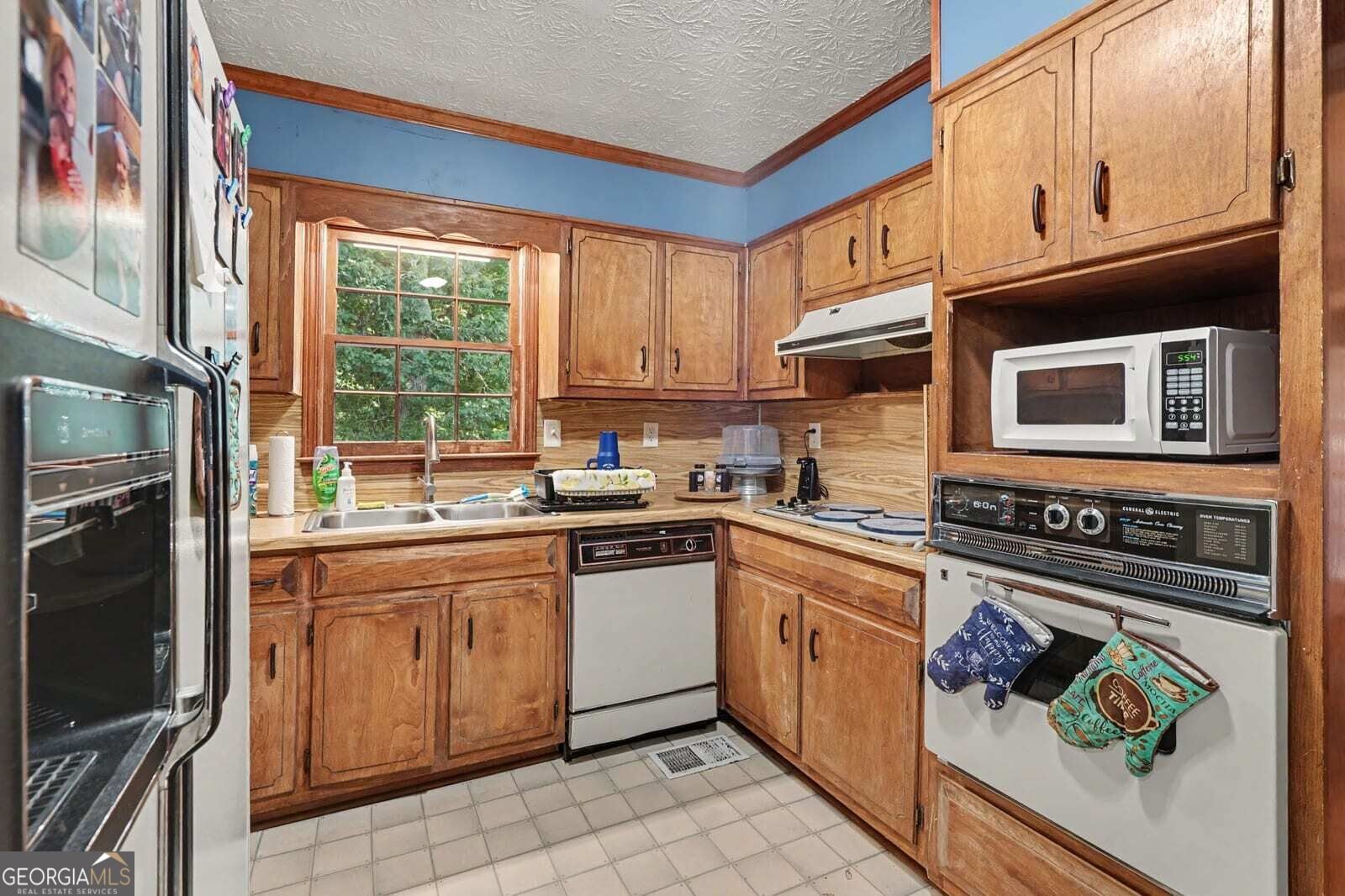 585 P J East Road Covington - Photo 10