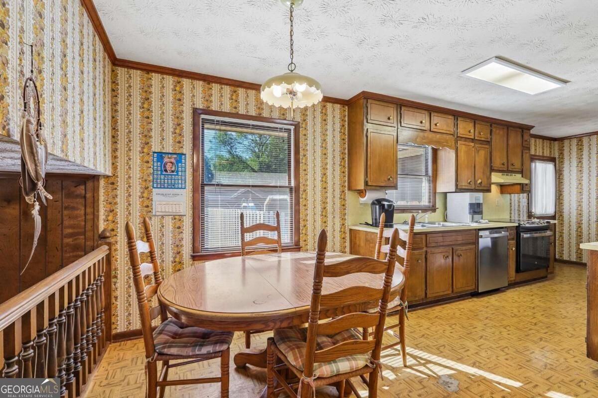 4542 Burns Road Lilburn - Photo 10
