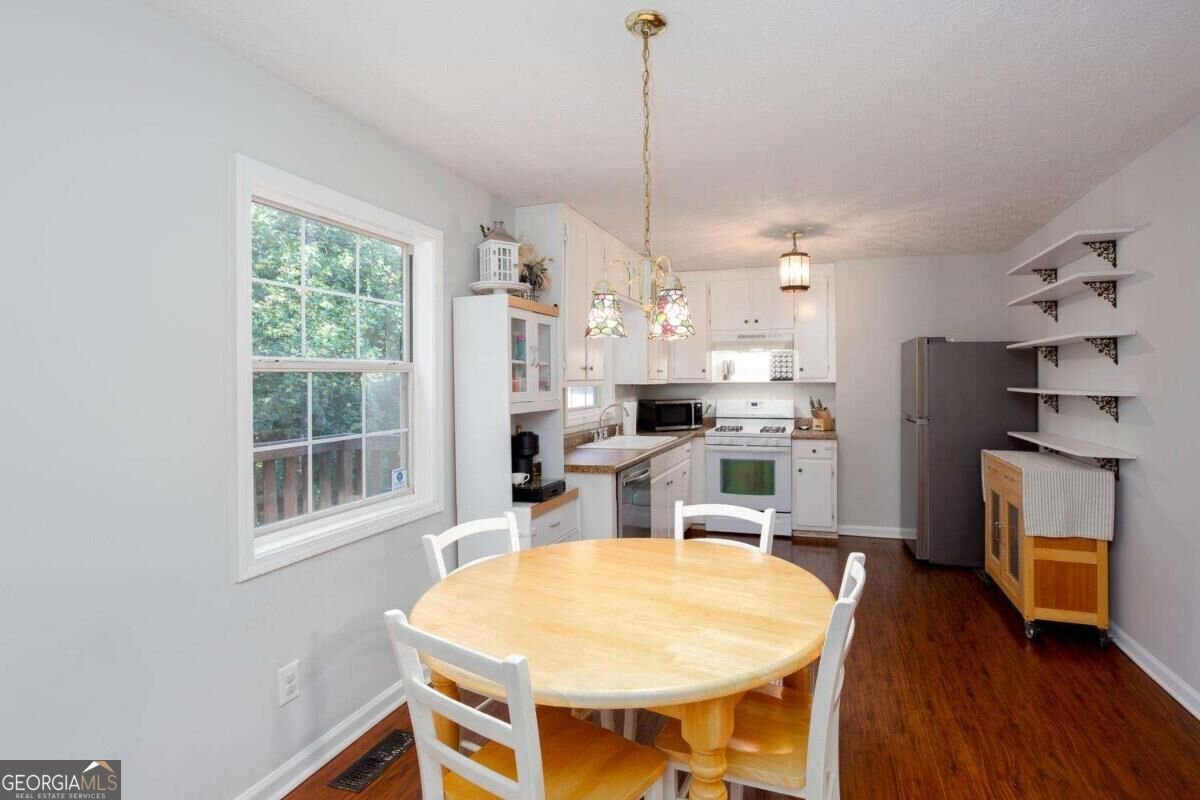 2430 Trenton Drive Canton - Photo 6