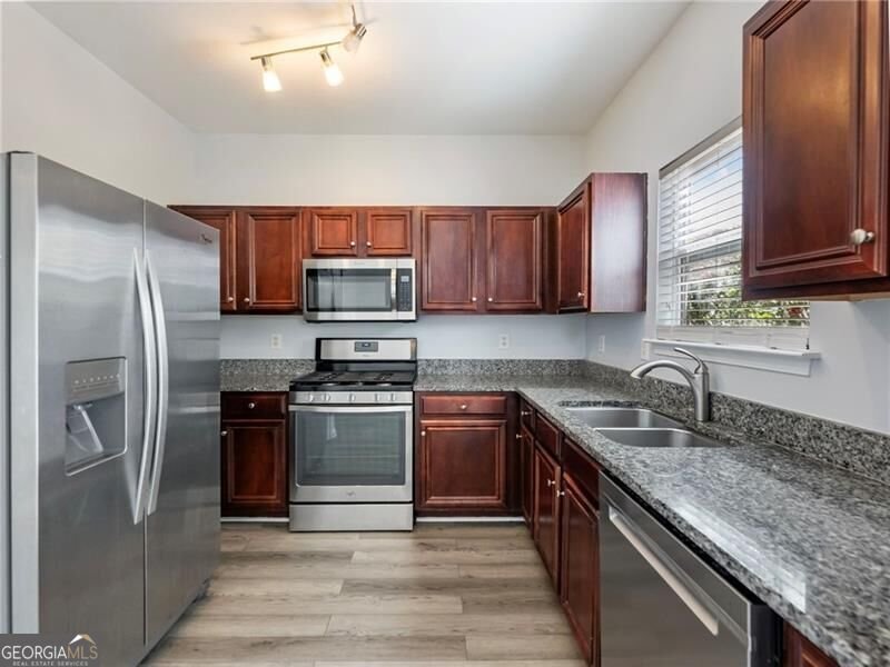 4870 Tangerine Circle Oakwood - Photo 10