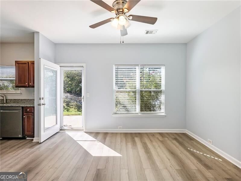 4870 Tangerine Circle Oakwood - Photo 7