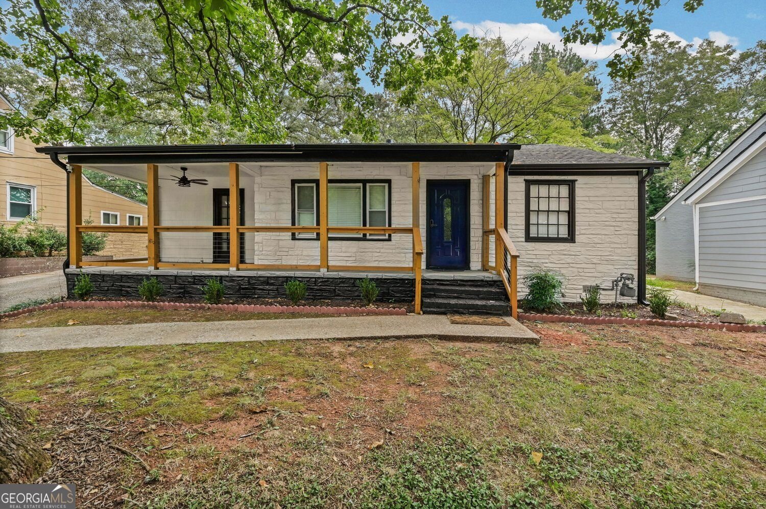 1810 Sylvan Road Atlanta - main photo