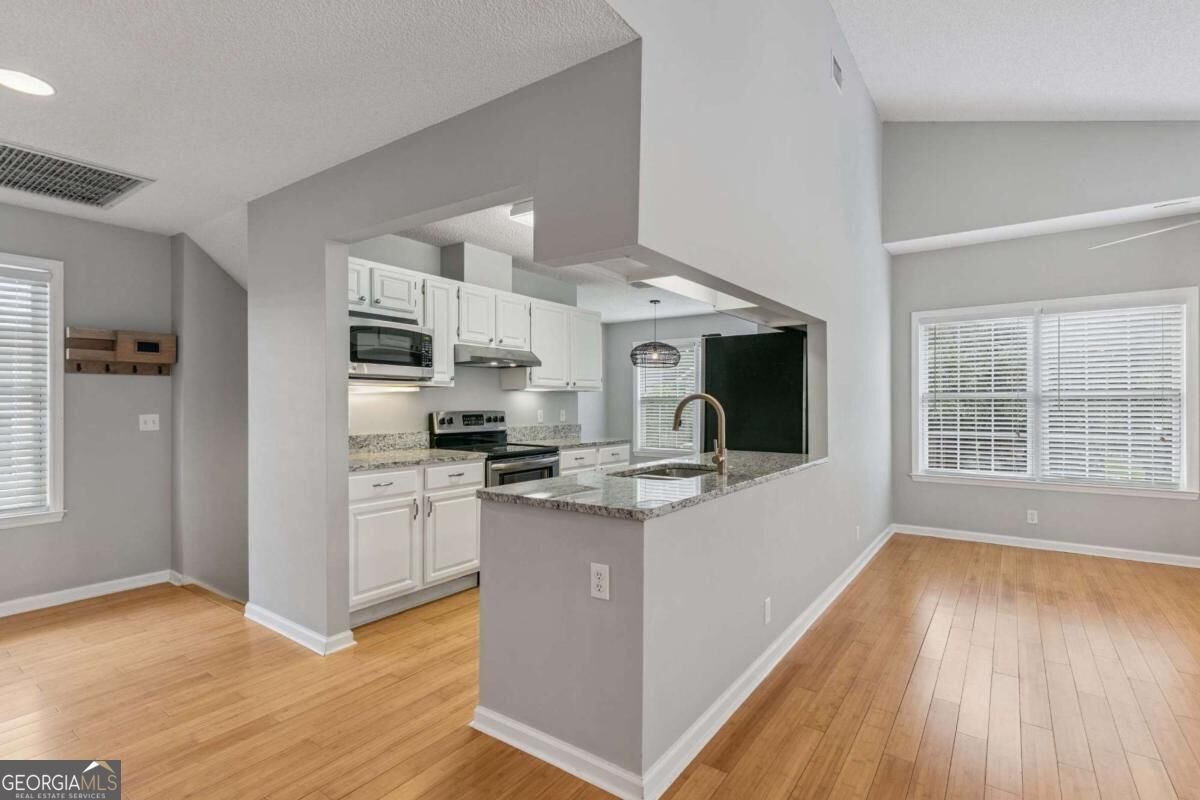614 Cedar Street St. Simons - Photo 12