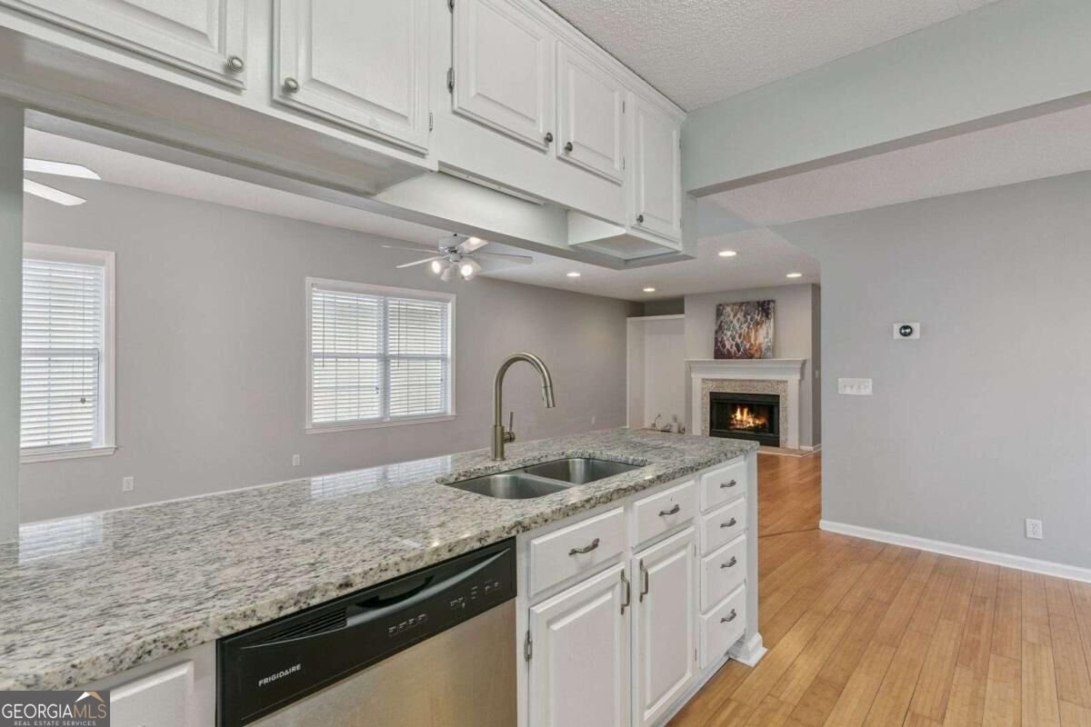 614 Cedar Street St. Simons - Photo 8