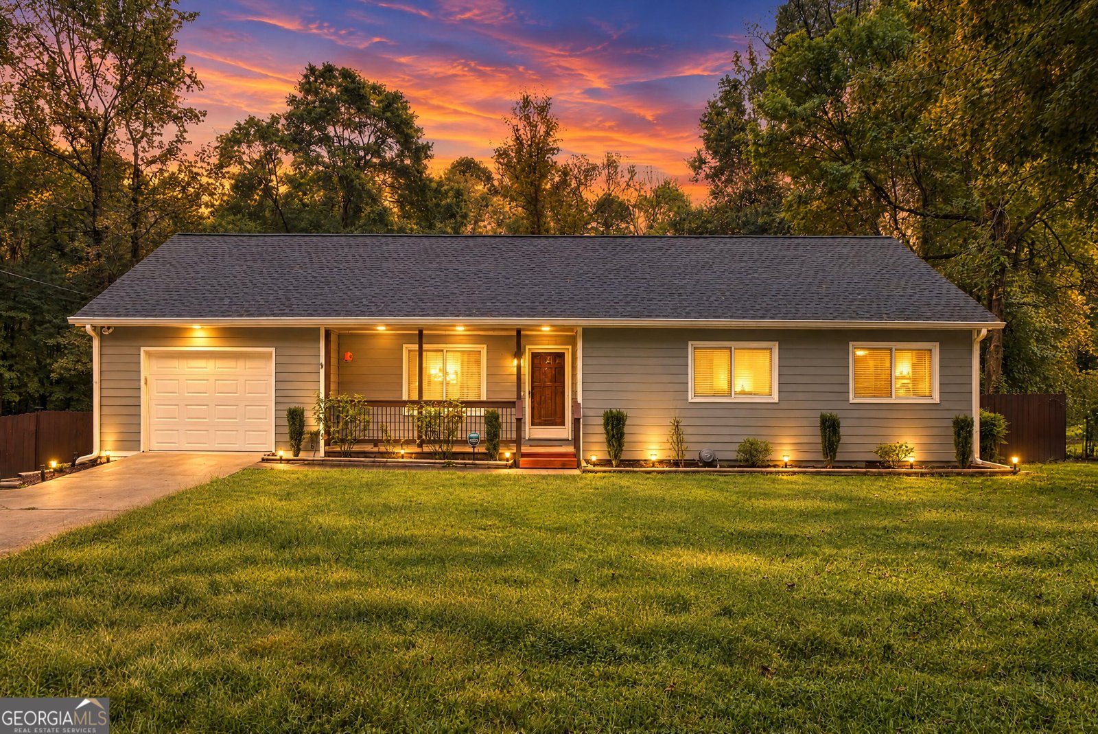 430 Pinehurst Drive Stockbridge - main photo